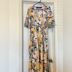 Beautiful Multi color Maxi Dress 👗